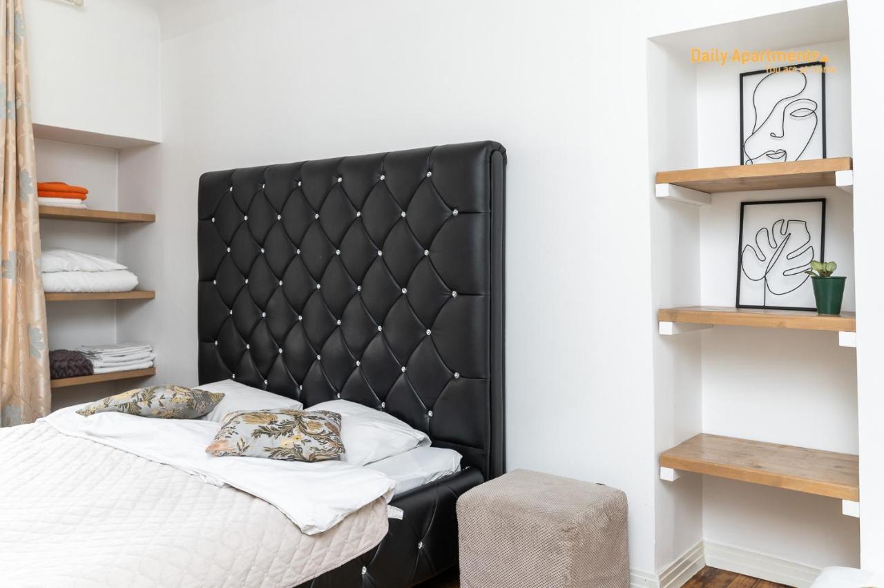 Luxury Suites - Old Town Sauna Str 탈린 외부 사진