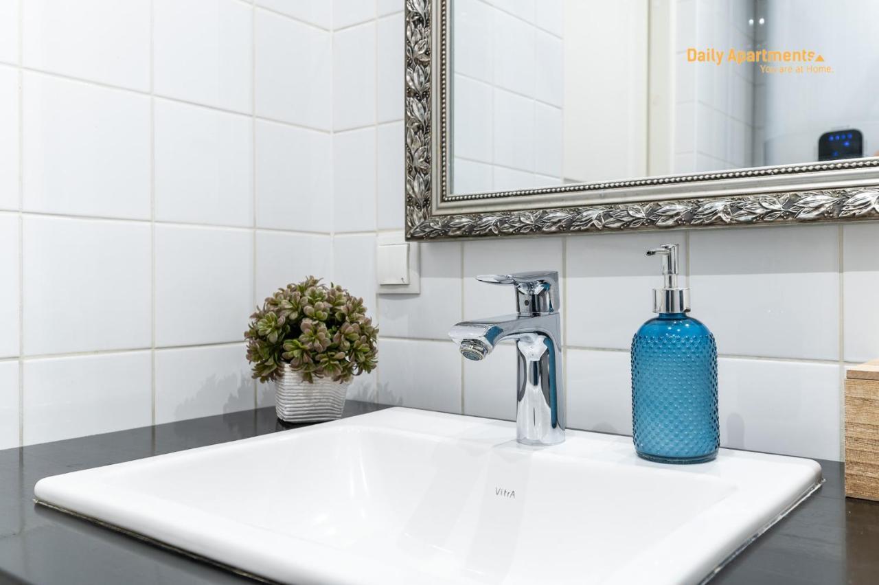 Luxury Suites - Old Town Sauna Str 탈린 외부 사진